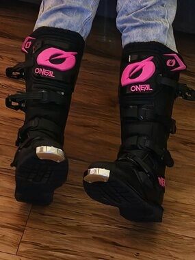 Black & Pink Women’s motorcycle boots